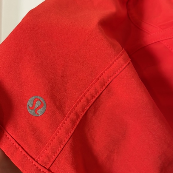 Lululemon tracker shorts - Picture 6 of 14